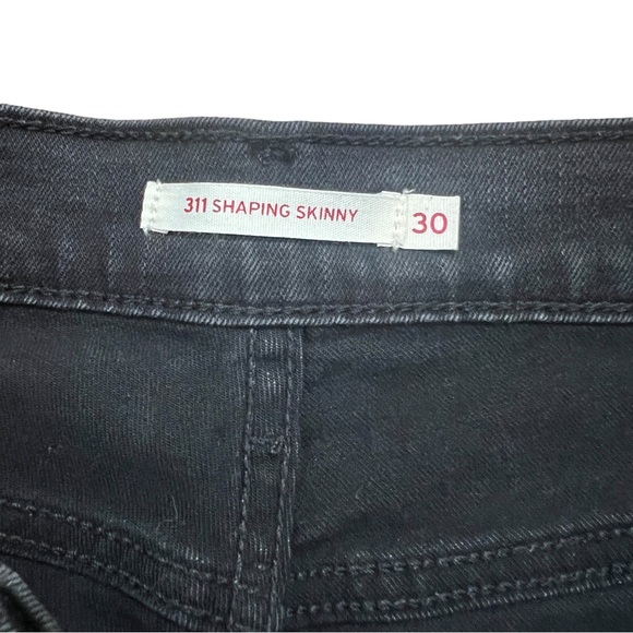 Levi's Women's 311 Shaping Skinny Jeans Black Stretch Denim Size 32 X 29.5 - Picture 8 of 10